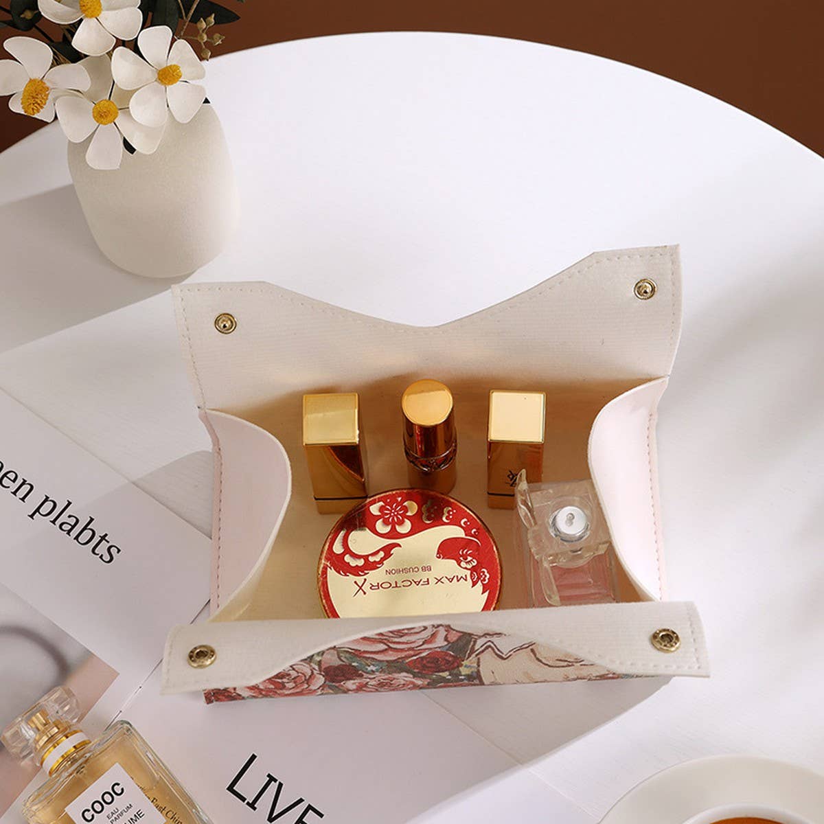 NEW HOUSEHOLD CUTE CARTOON RABBIT TISSUE BOX_CWMM2243