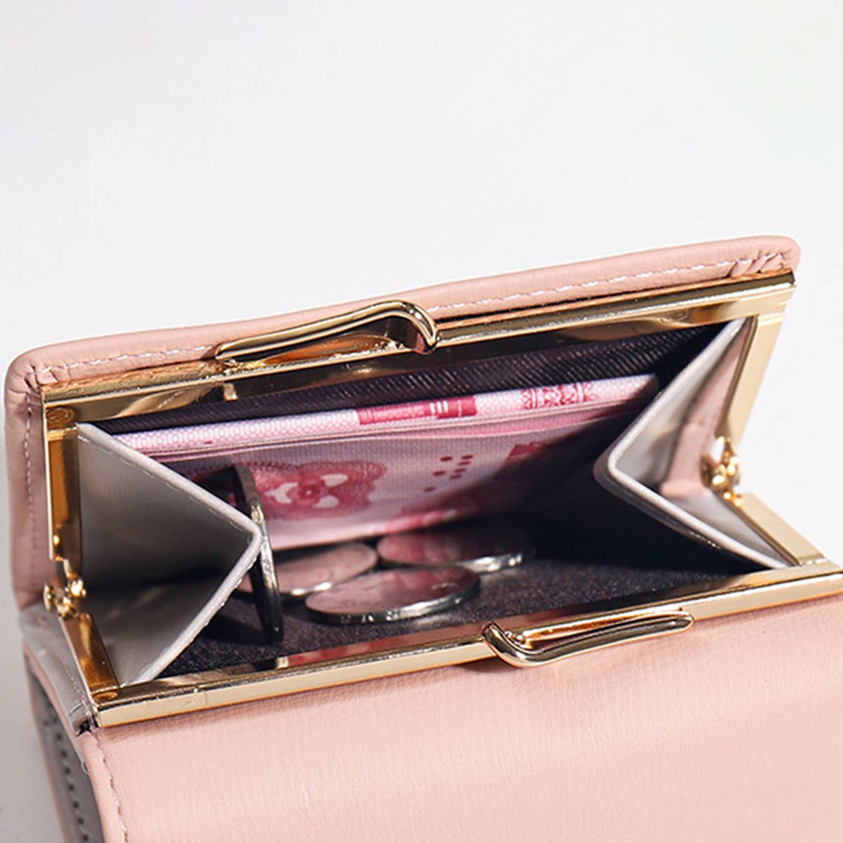 Floral Mini Trifold Wallet With Snap Button_Cwab06220