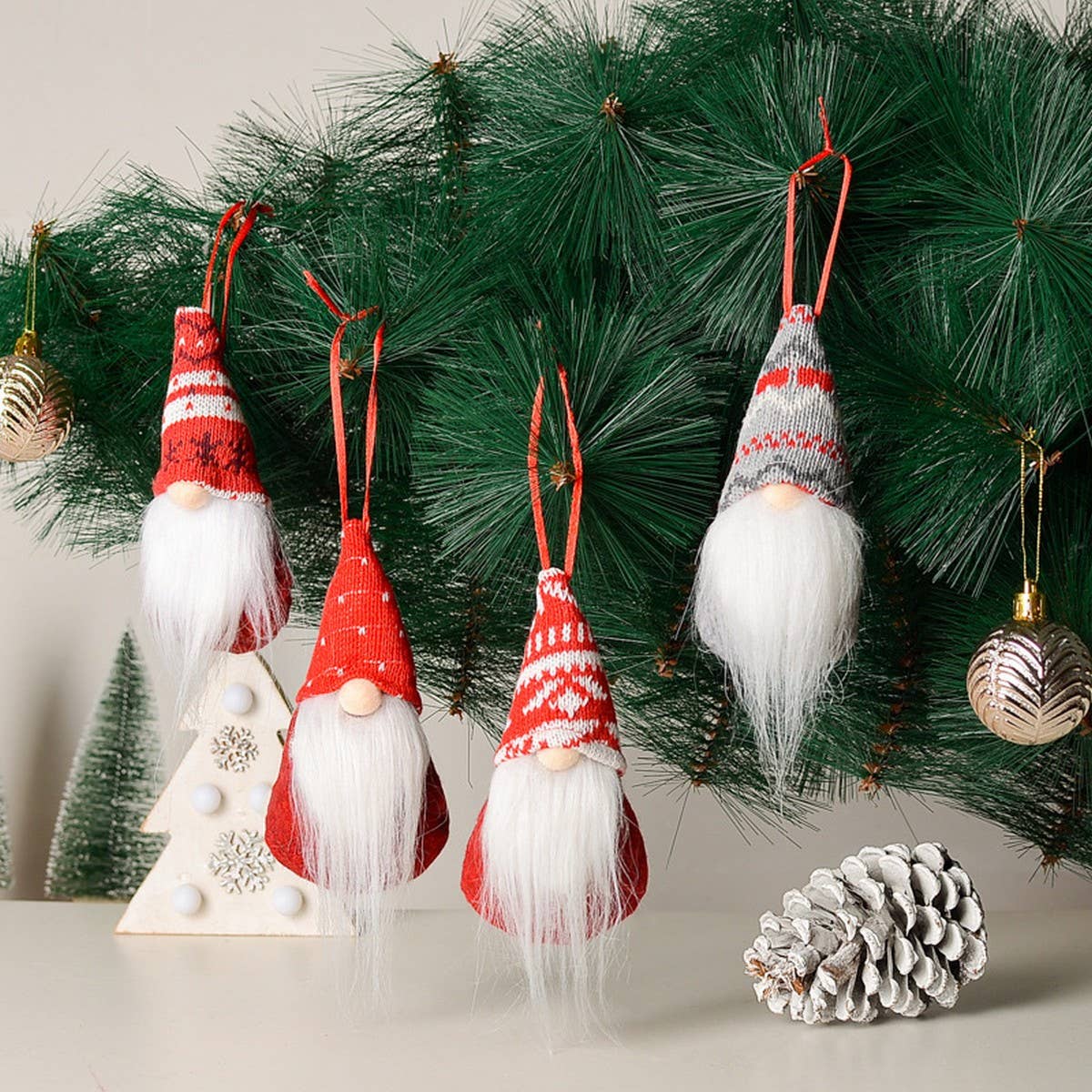 CHRISTMAS DECORATIONS CHRISTMAS TREE ORNAMENTS_CWMM2758