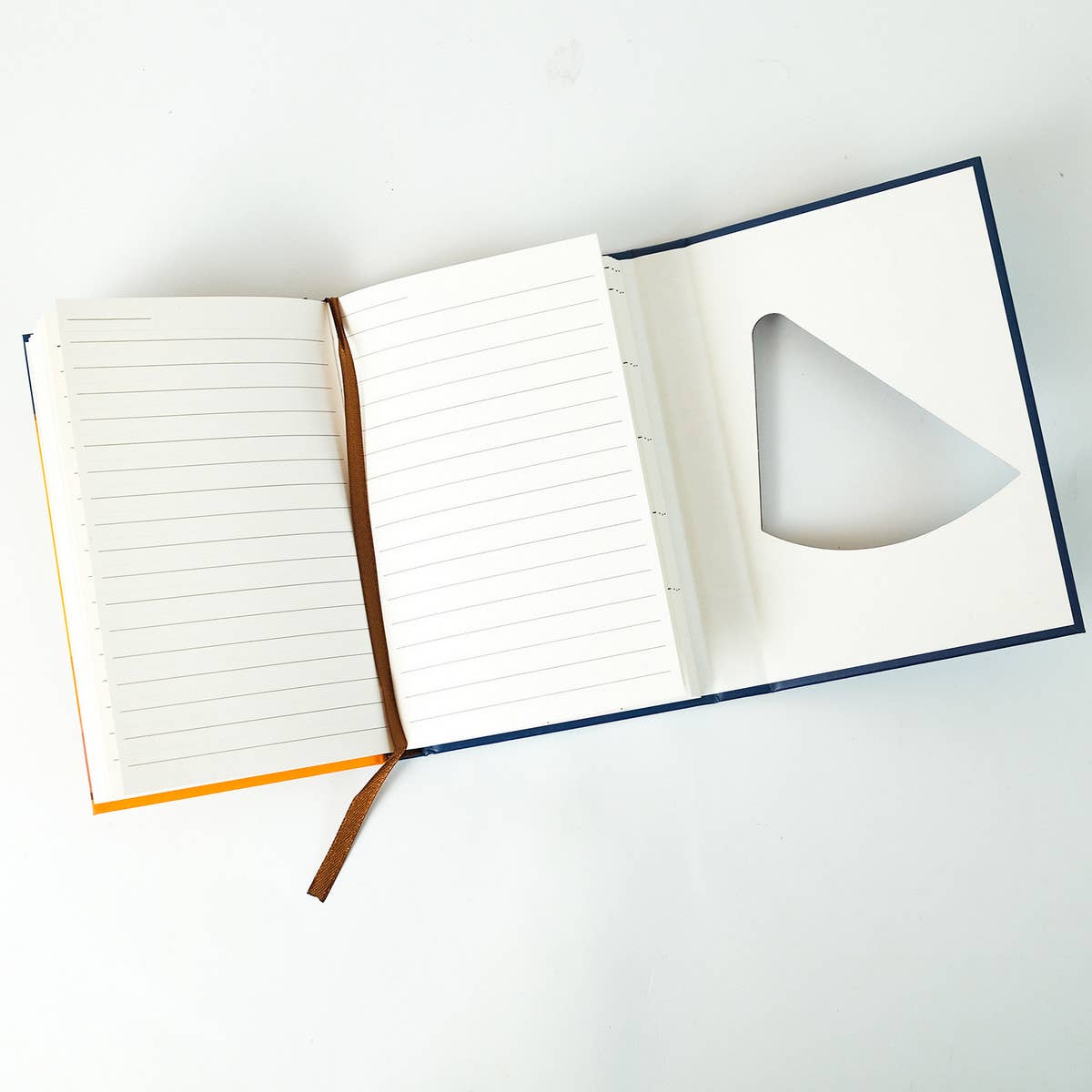 CUTE CARTOON KITTEN COVER HARD COVER NOTEBOOK_CWMM1850