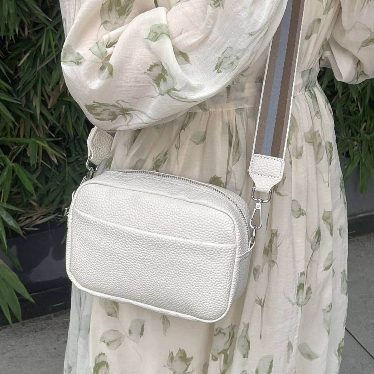 LEISURE SHOULDER BAG HANDBAG_CWAB0972