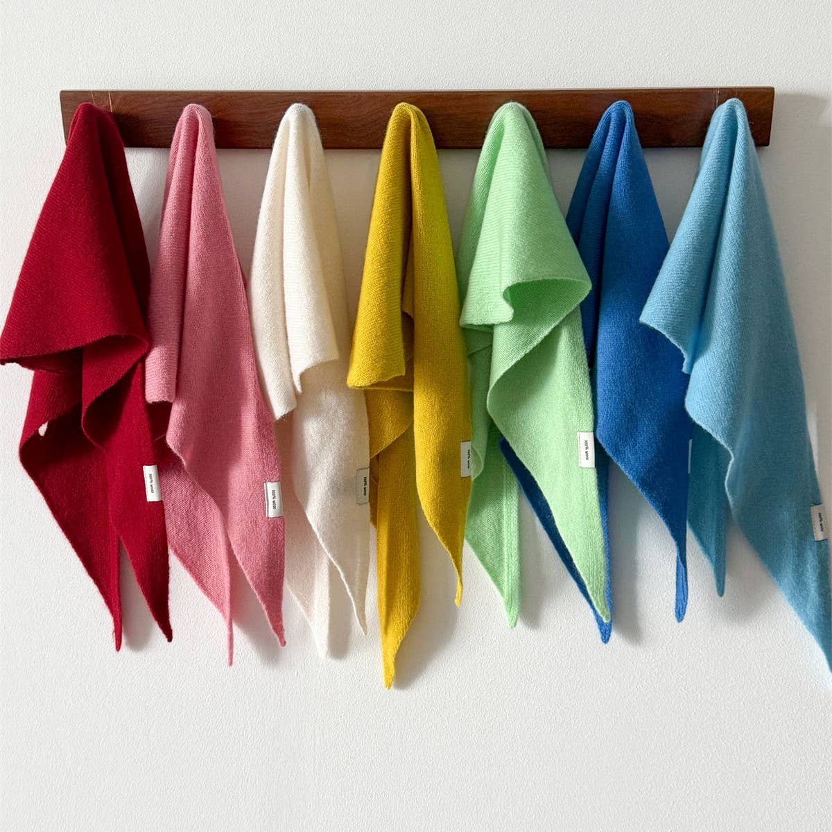 Pure Wool Knit Triangle Scarf Multi-Use_Cwov00279
