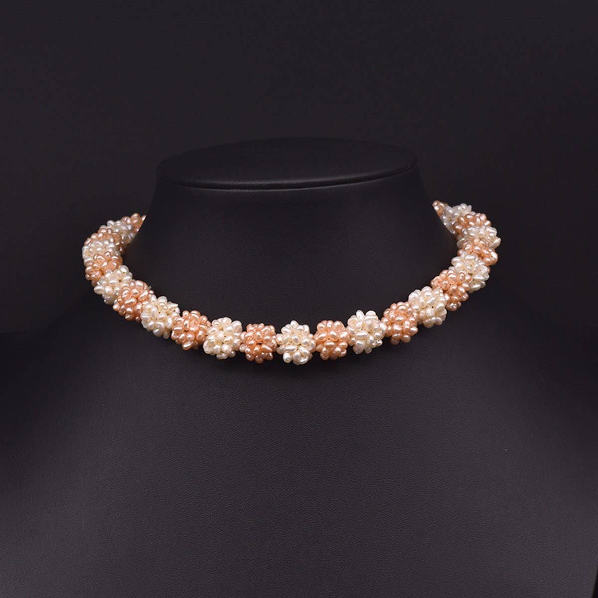NATURAL FRESHWATER PEARL PETAL NECKLACE_CWAJE3824
