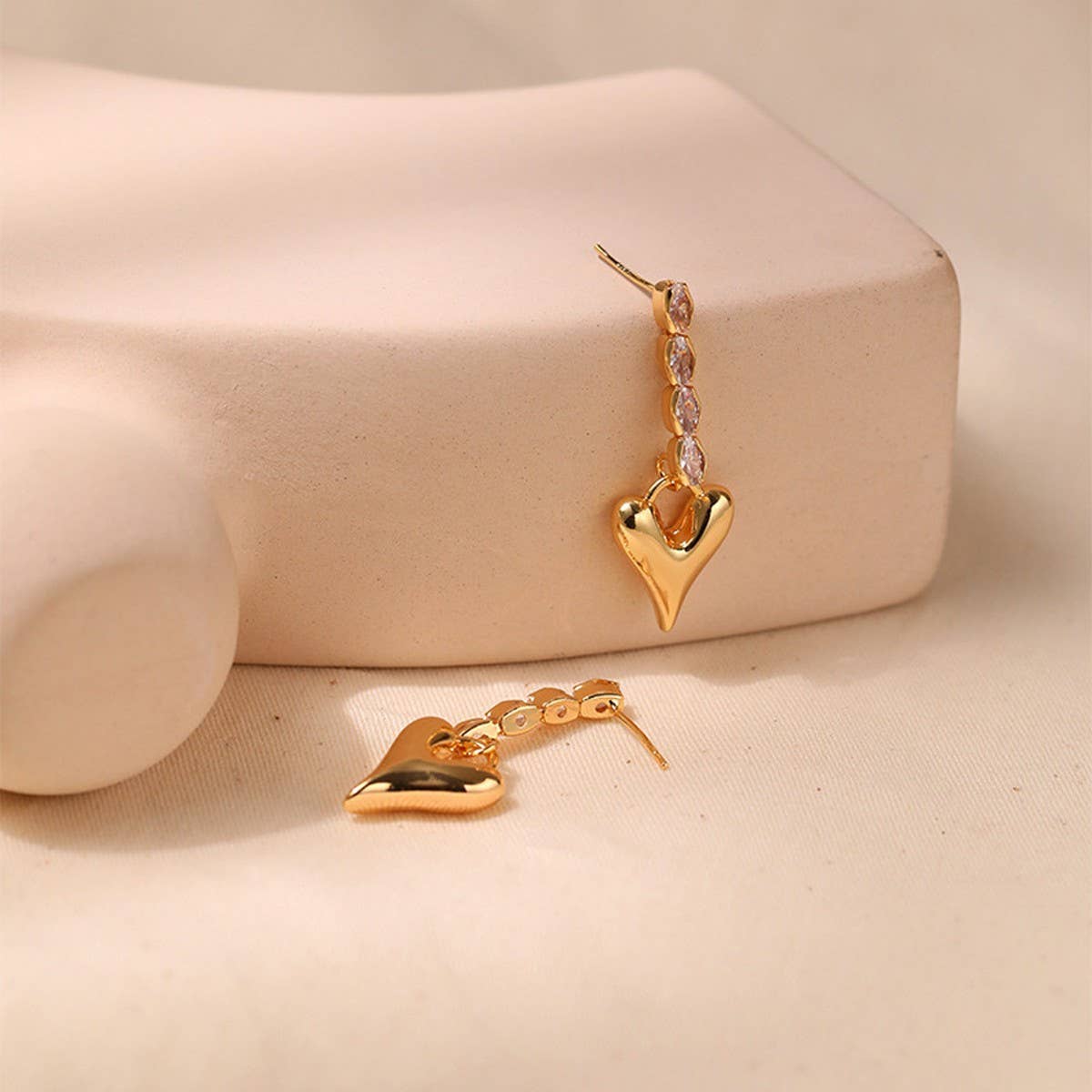 Valentines Day High-End Heart Pendant Earrings