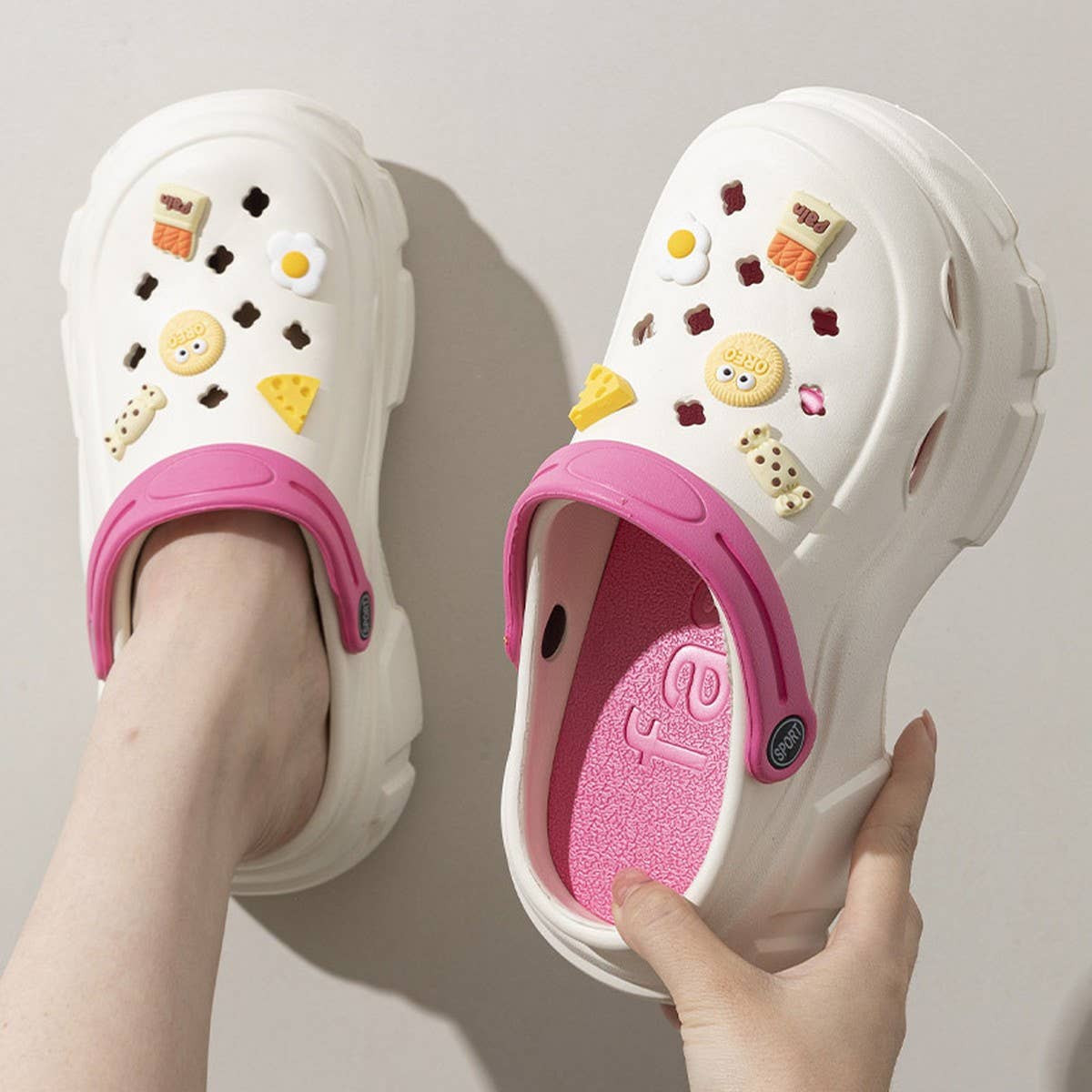 2024 NEW COOKIES AND CHEESE HOLE SANDALS_CWSHS0816