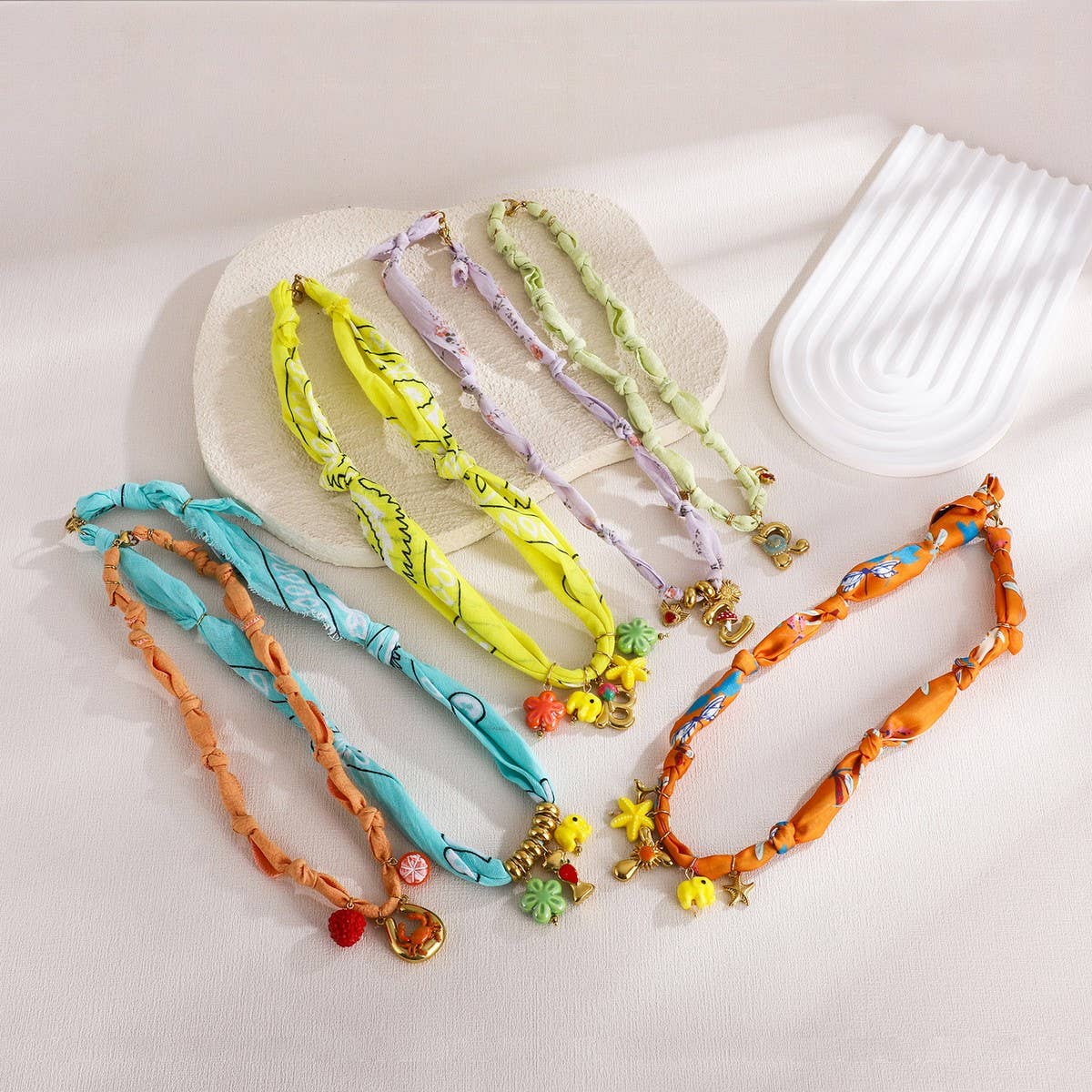 COLORFUL SCARF NECKLACE WITH FRUIT CHARMS_CWMM8801
