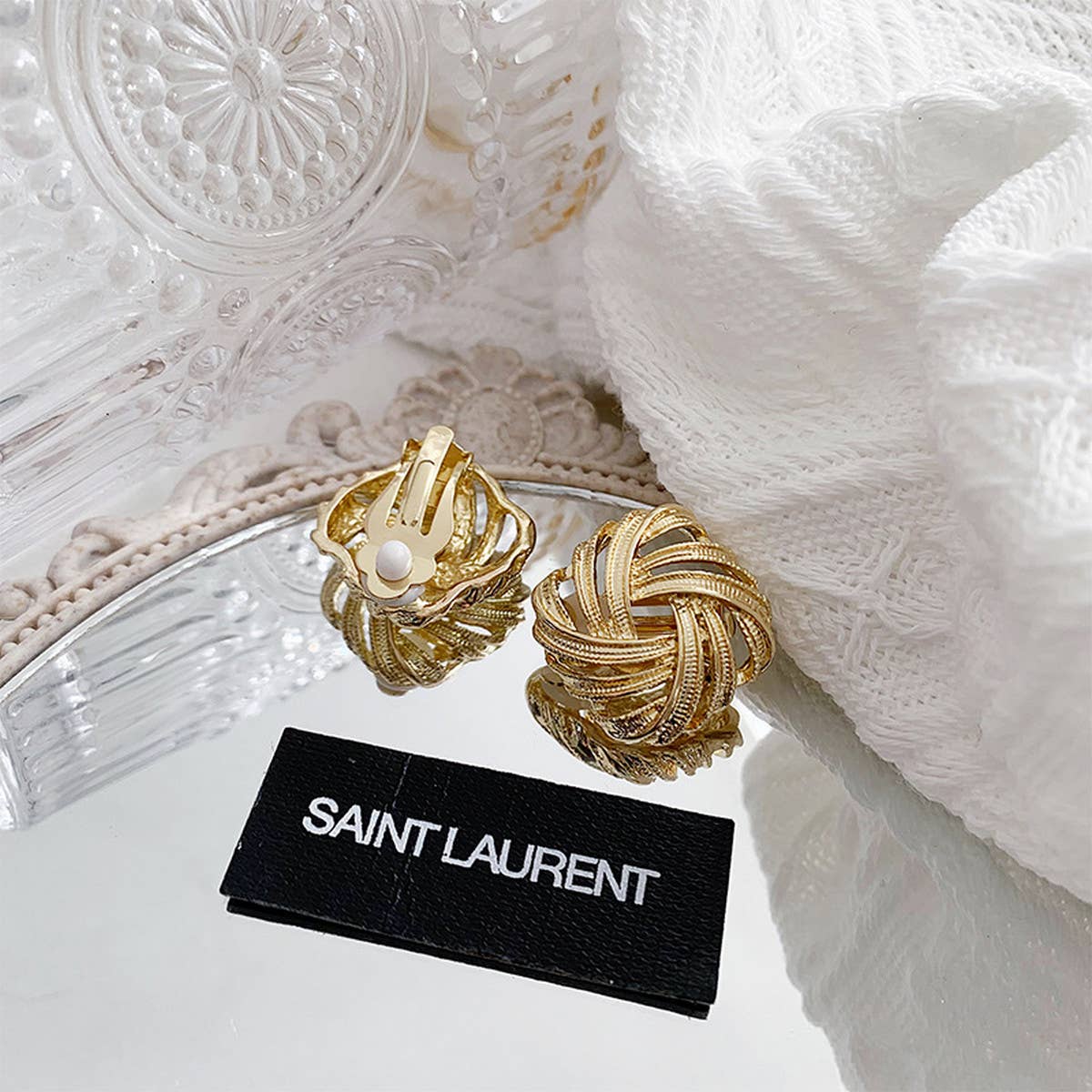HIGH END VINTAGE GOLD BRAIDED EARRINGS_CWAJE1637