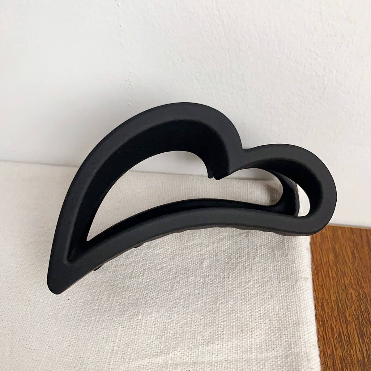 Heart Morandi Color Simple Hollow Hairpin