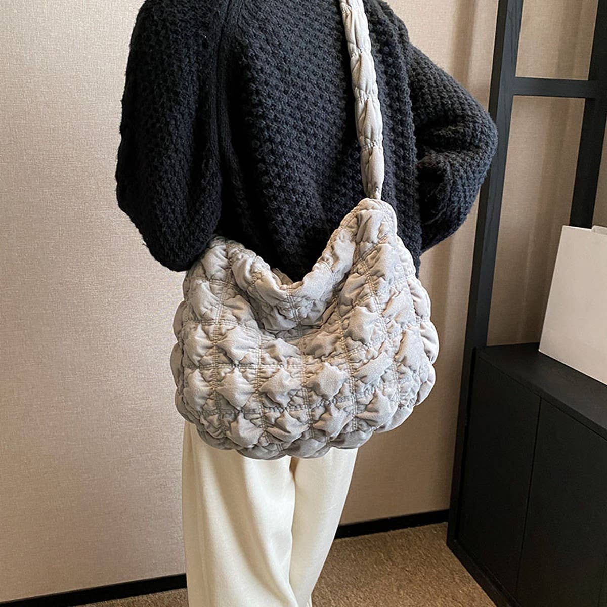 Velvet Puffy Cloud Shoulder Crossbody Bag_Cuab00487