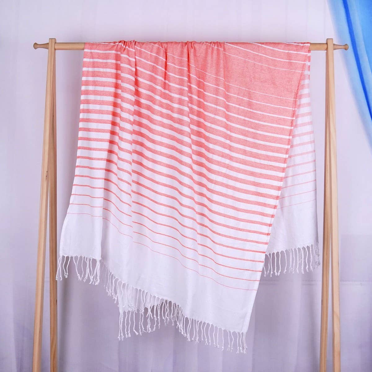 OMBRE TASSEL WOVEN BEACH TOWEL FOR TRAVEL COUPLES_CWMM7671