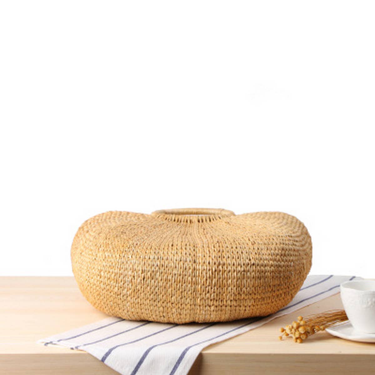 PORTABLE SEMI CIRCLE WOOL BALL WOVEN BAG_CWAB2117