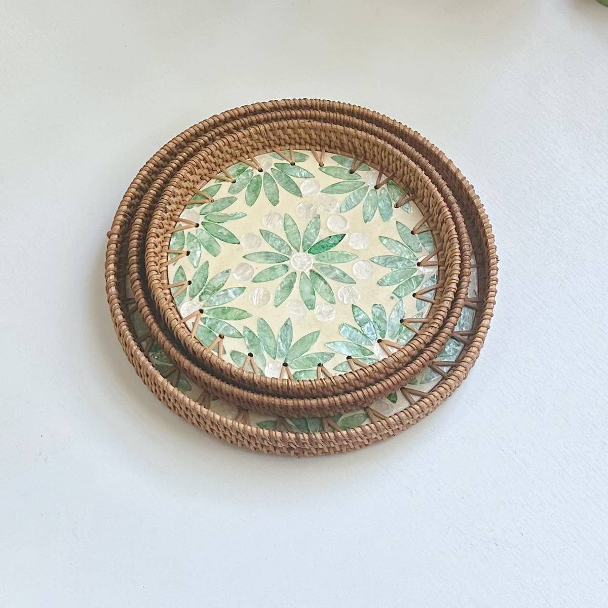 RATTAN COLORFUL SHELL FRUIT TRAY THREE PIECE SET_CWMM4428