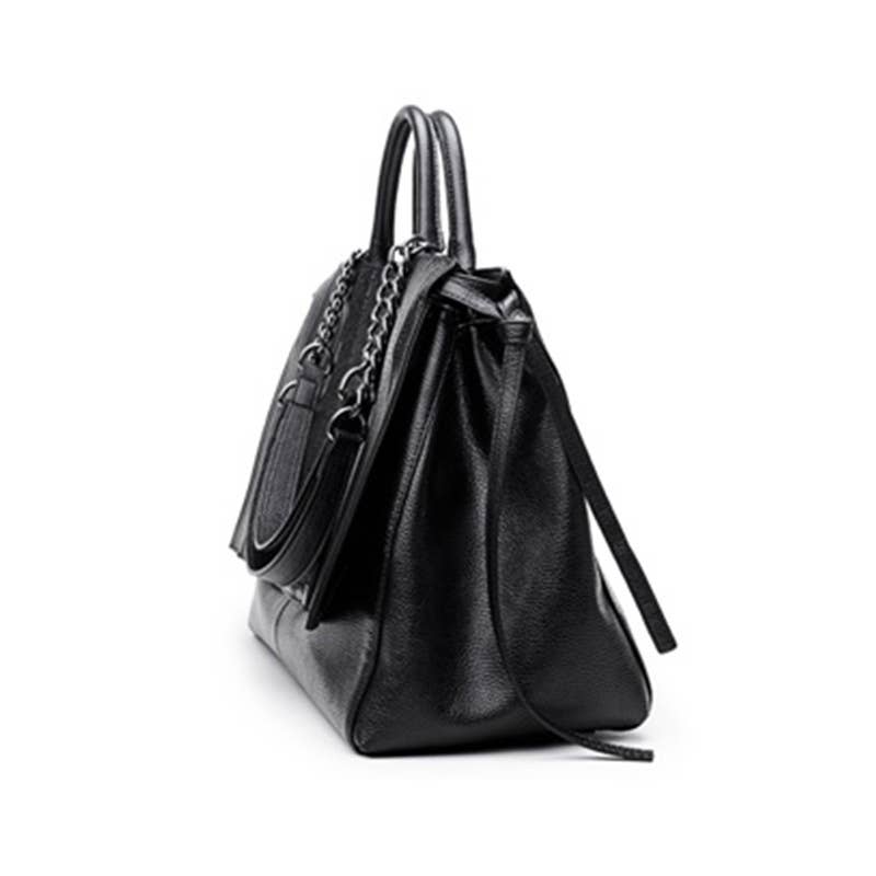 Large-Capacity Personalized Single-Shoulder Bag