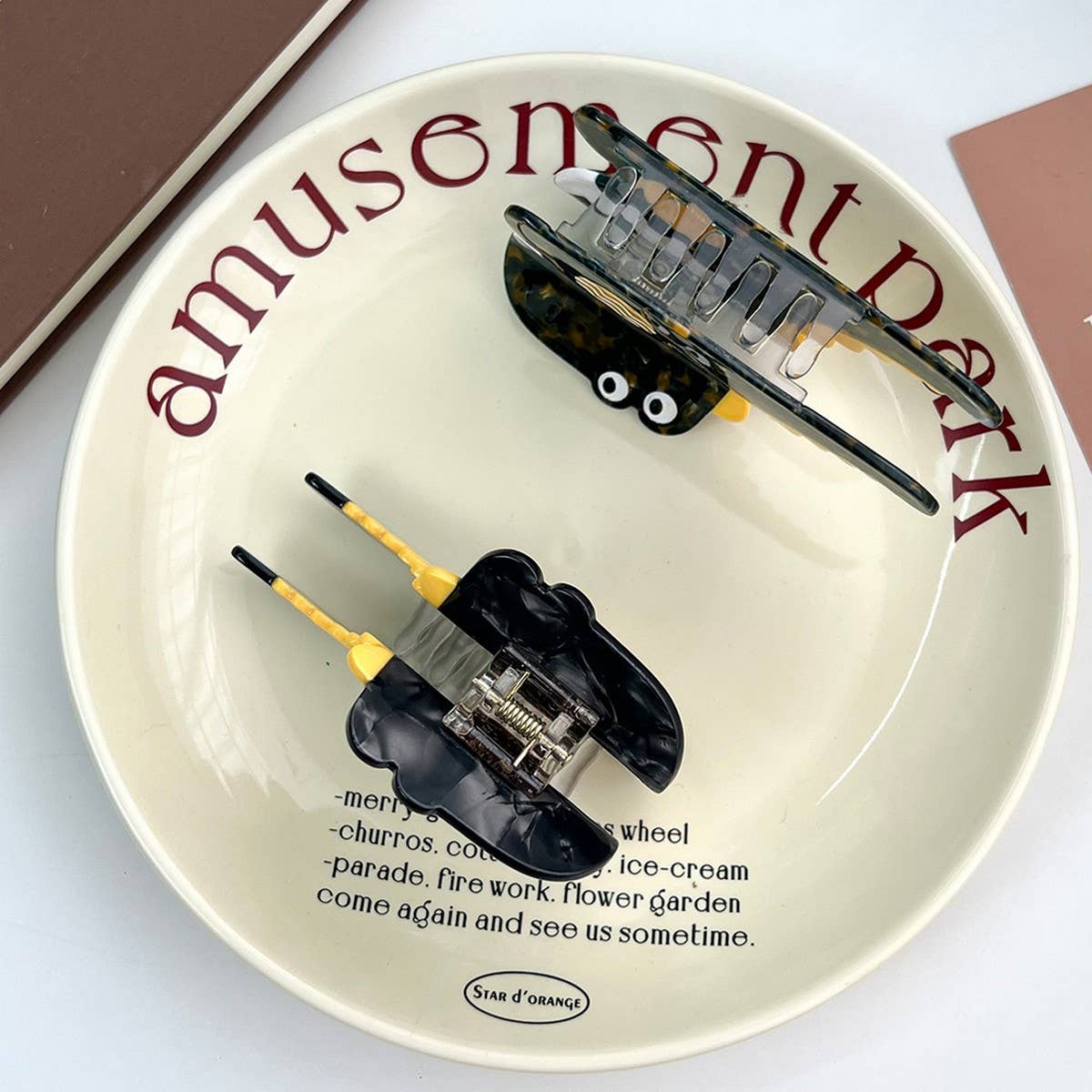 ACETATE OCEAN ANIMAL HAIR CLAW CLIP_CWAHA5949