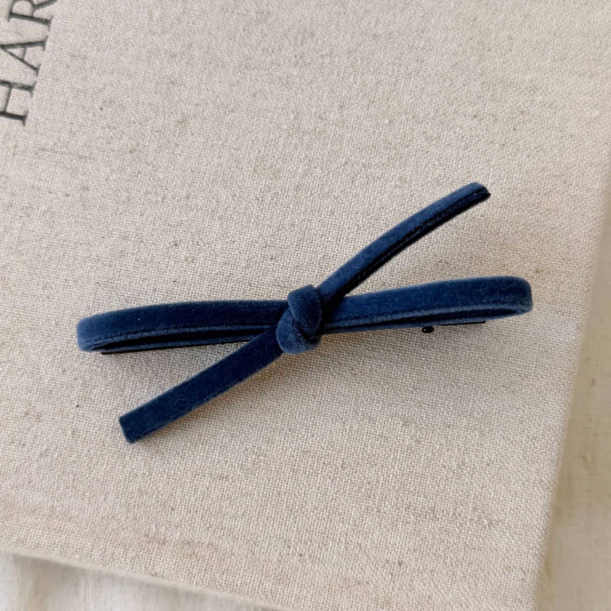 Velvet Bow Side Hair Clip Princess Design_Cwaha08048