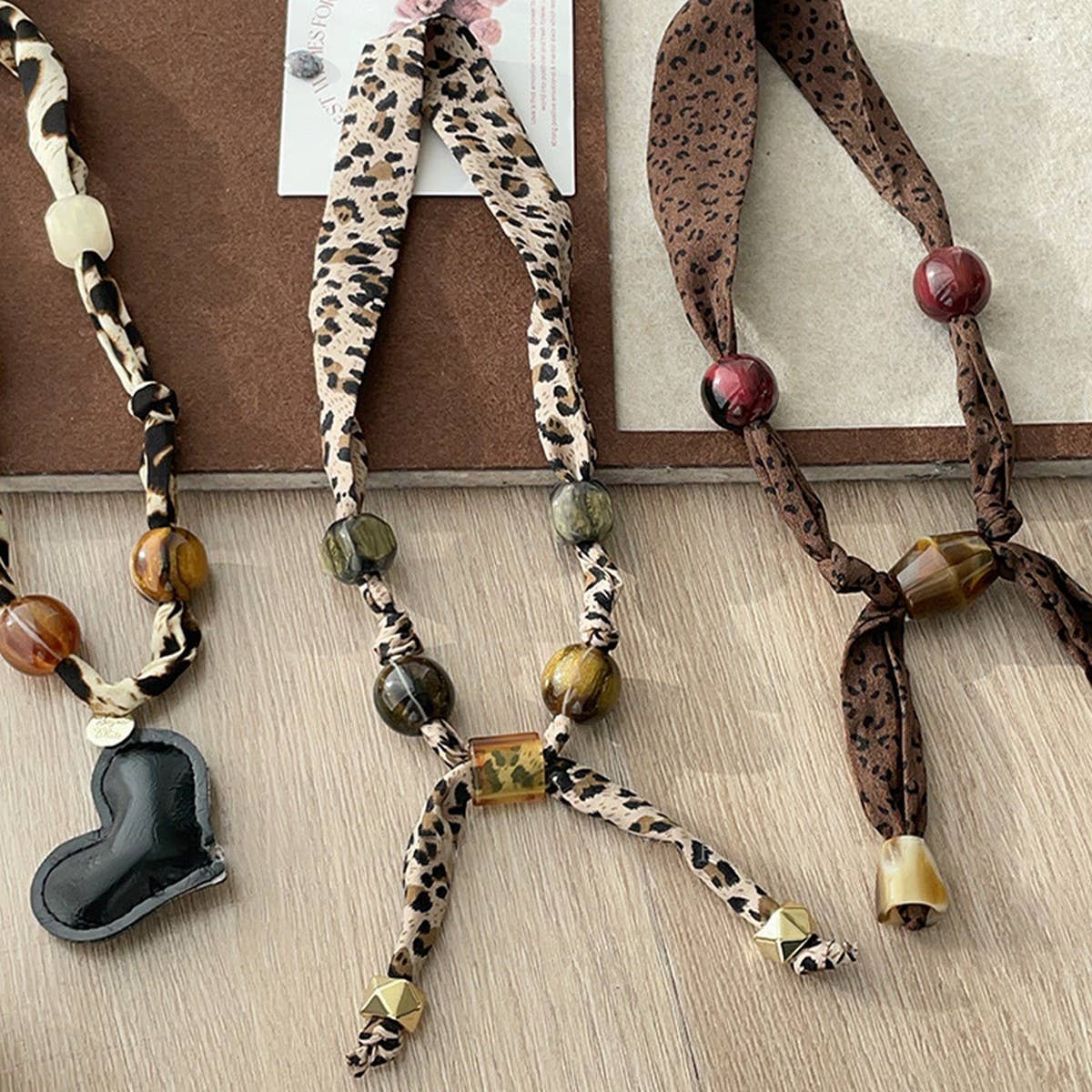 Leopard Beaded Silk Scarf Necklace Vintage_Cwaha08036