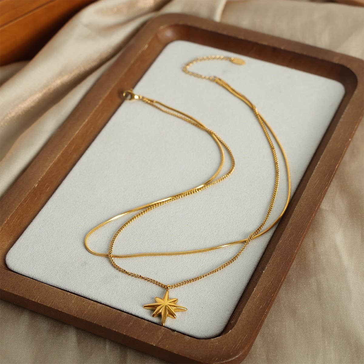 EIGHT POINTED STAR PENDANT DOUBLE LAYERED NECKLACE_CWAJE1087