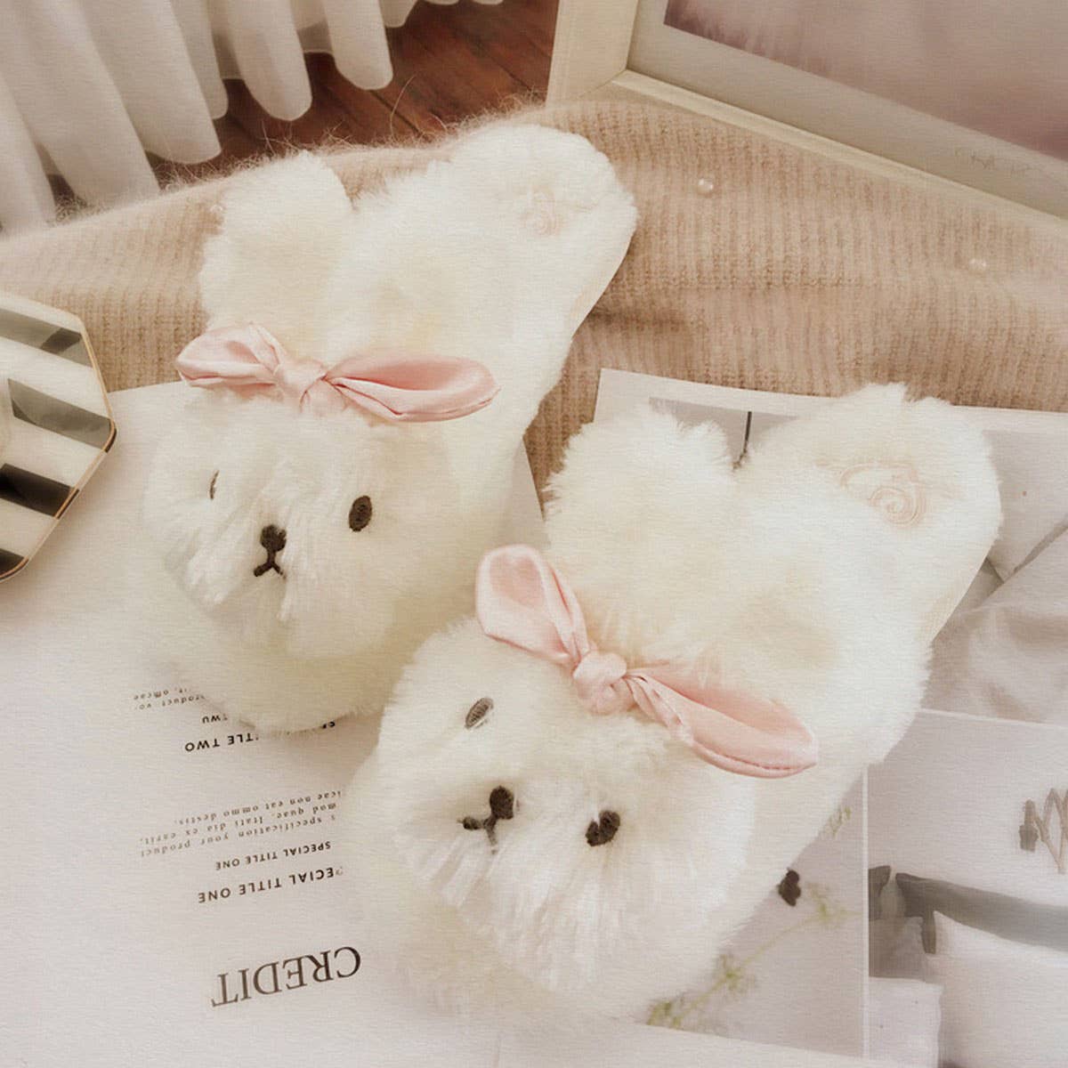 CARTOON SATIN RABBIT COTTON SLIPPERS FOR WOMEN_CWMM2947