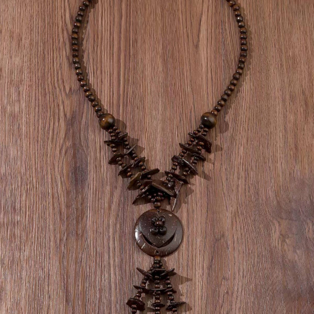 ETHNIC COCONUT SHELL WOOD BEADS VINTAGE NECKLACE_CWMM4391