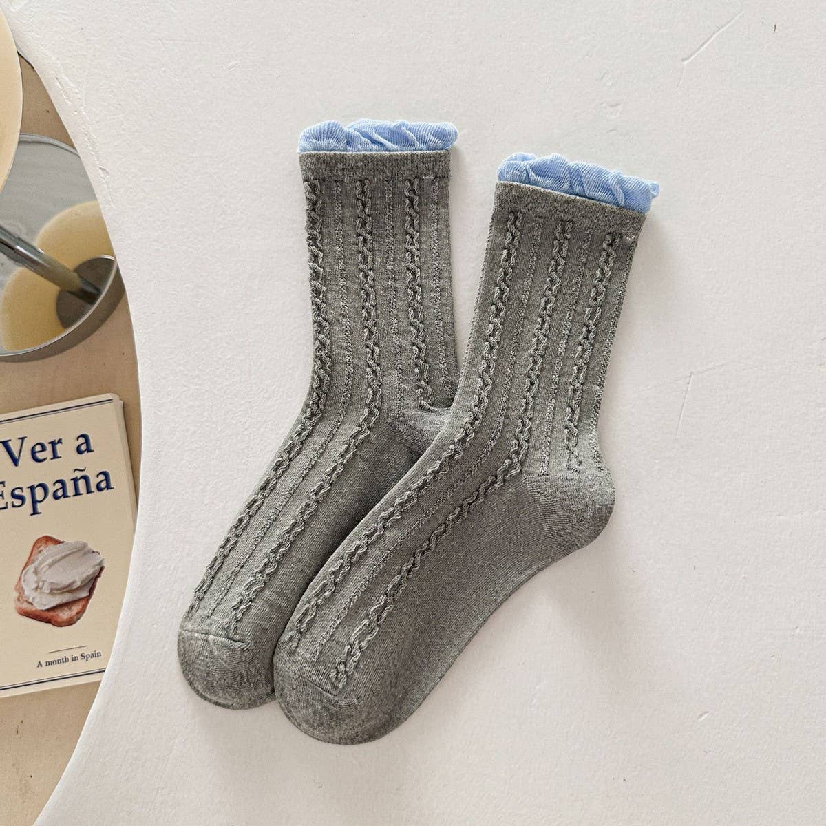 Twist Lace Ruffle Crew Socks For Women_Cwms1348