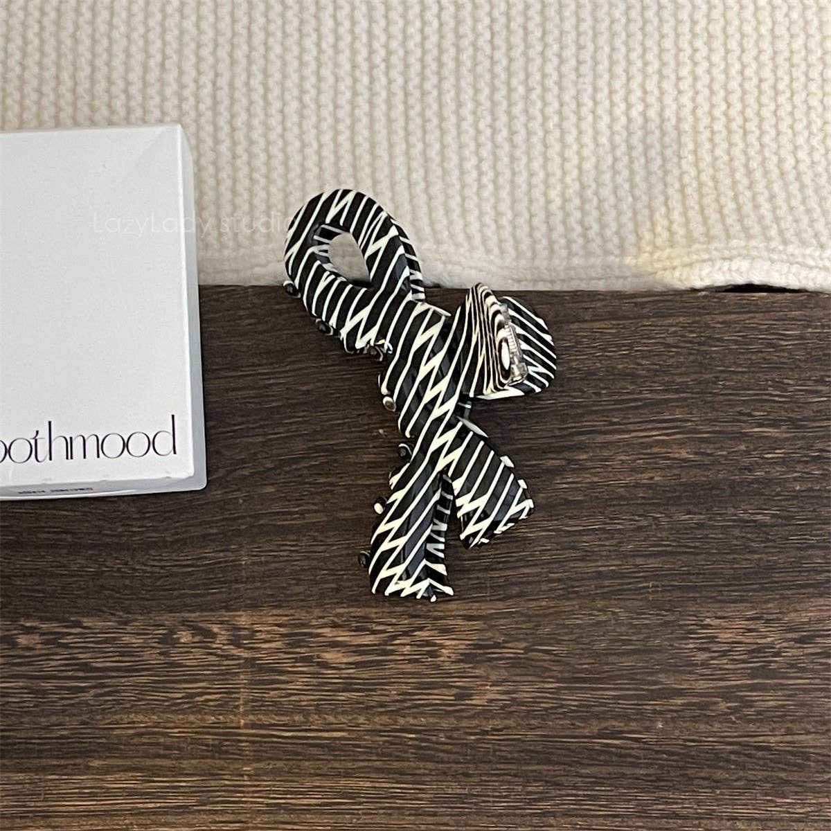 Retro Bow Niche Design Hairpin_Cwaha2367