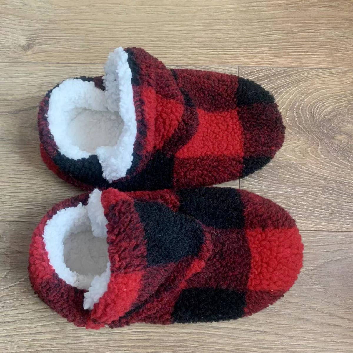 HOME WARM SOFT BOTTOM NON SLIP SOCK SLIPPERS_CWMS1213