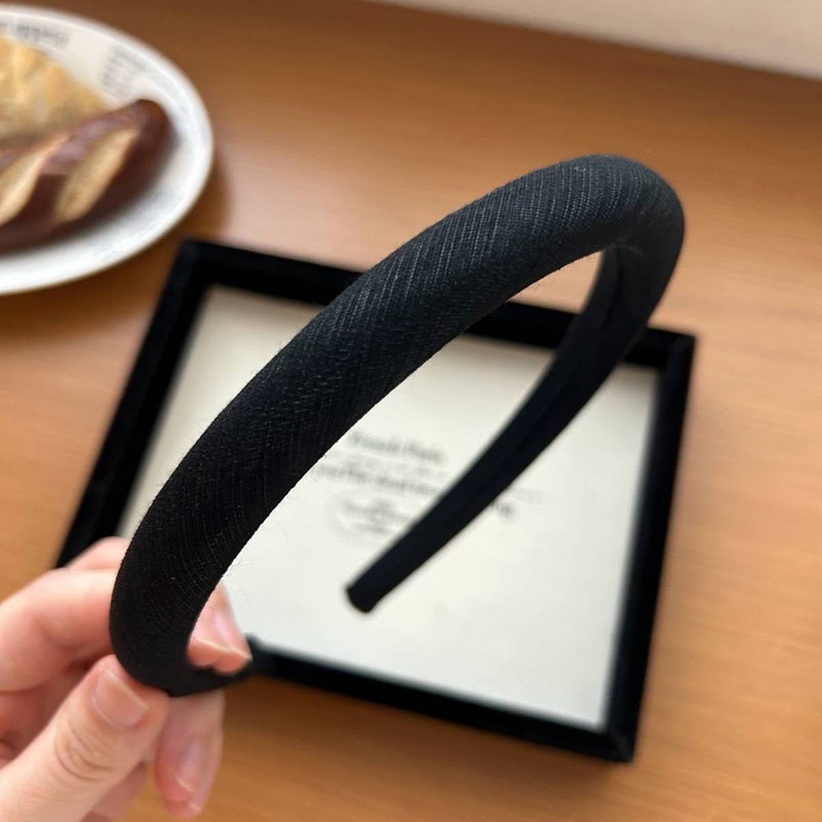 FRENCH STYLE ALL MATCH HAIR PRESSING HEADBAND_CWAHA2854