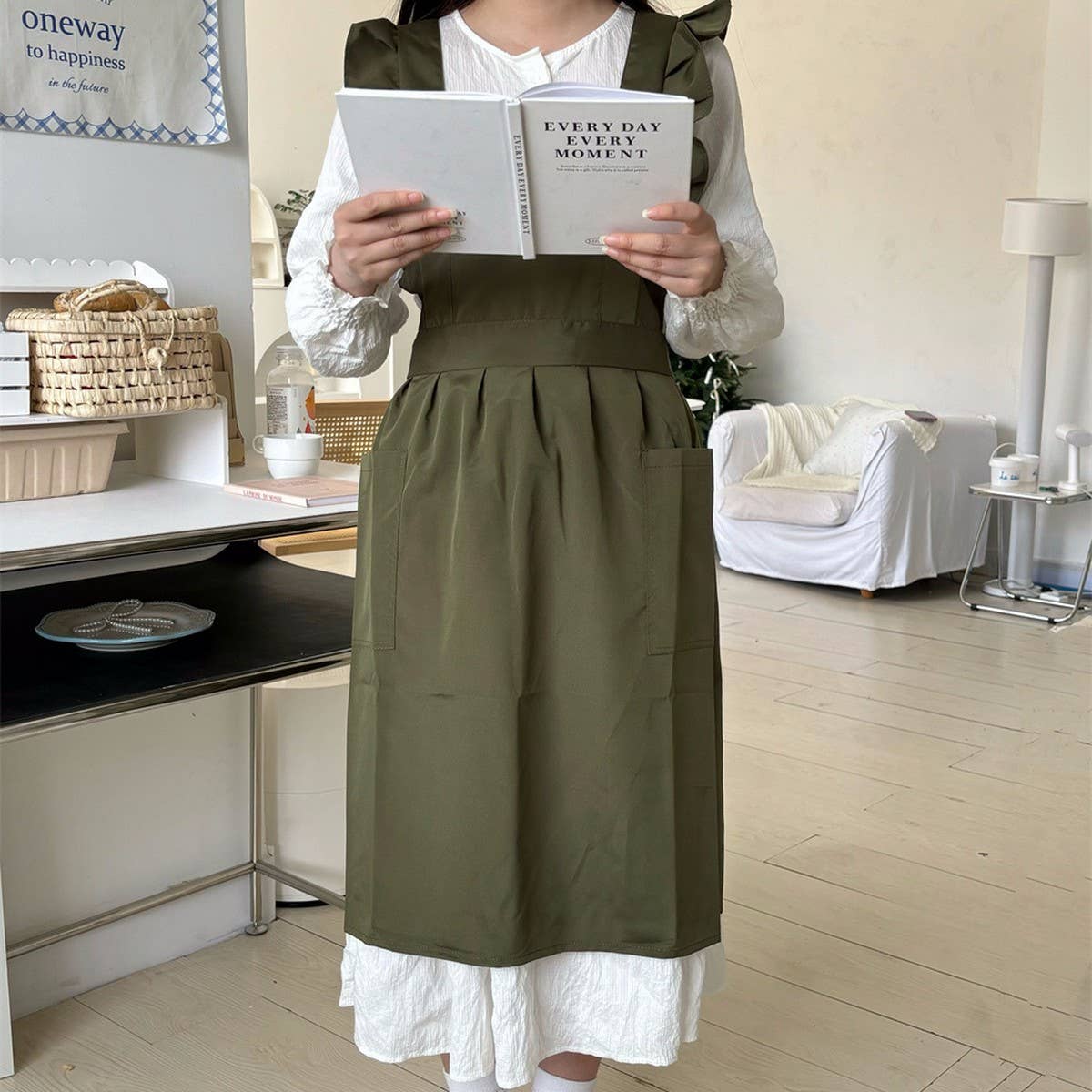 Waterproof And Oil-Proof Oxford Ruffled Cross Apron_Cwmm5827