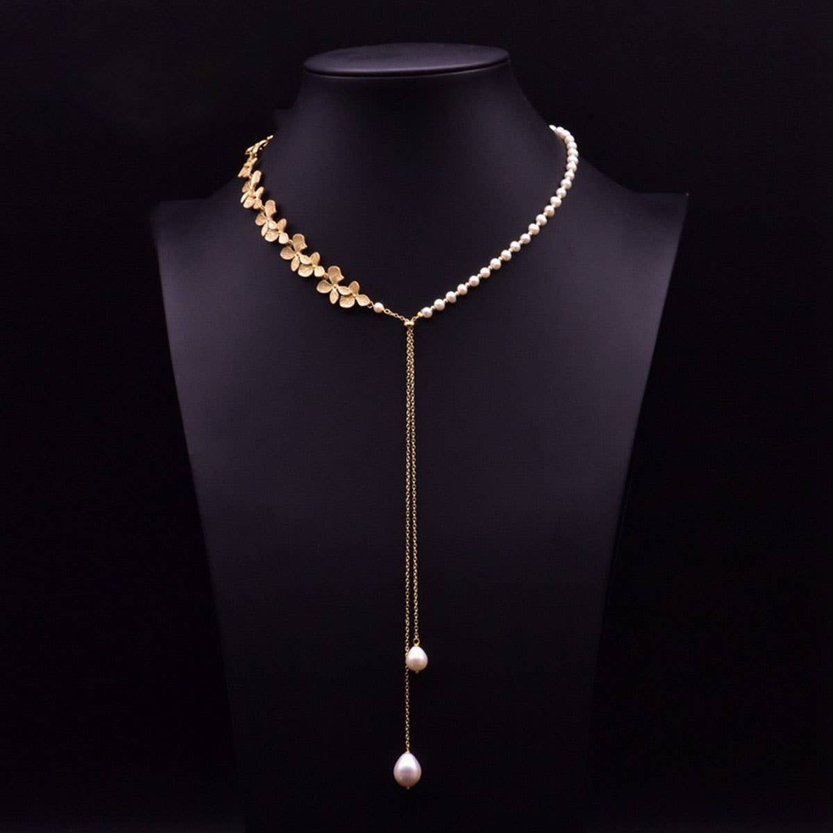 Womens Natural Freshwater Pearl Necklace