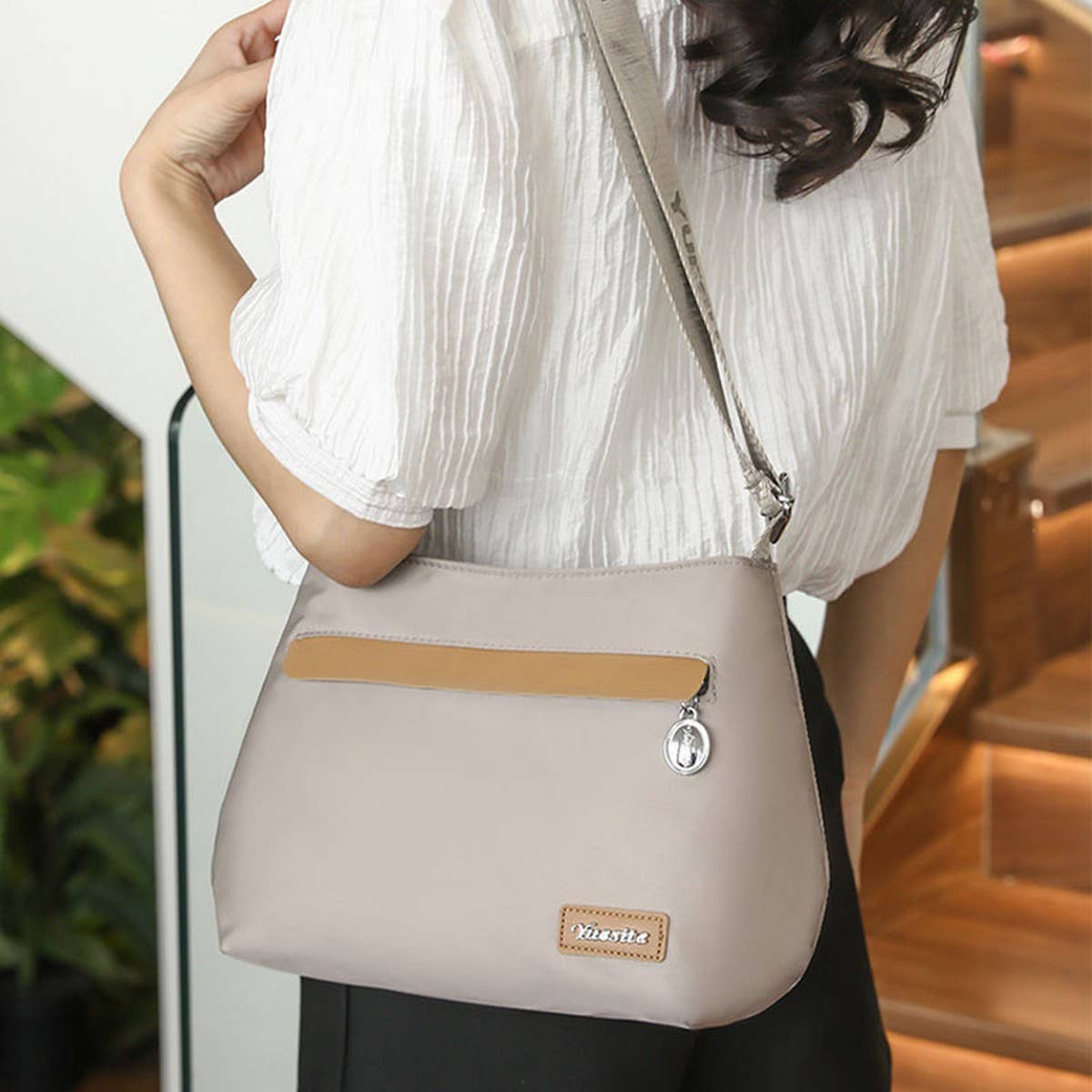 Lightweight Casual Simple Shoulder Messenger Bag_Cwasc1768