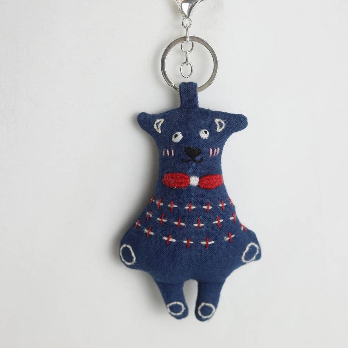 HAND EMBROIDERED RED BOW TIE PLUSH CHARM_CWMM6015