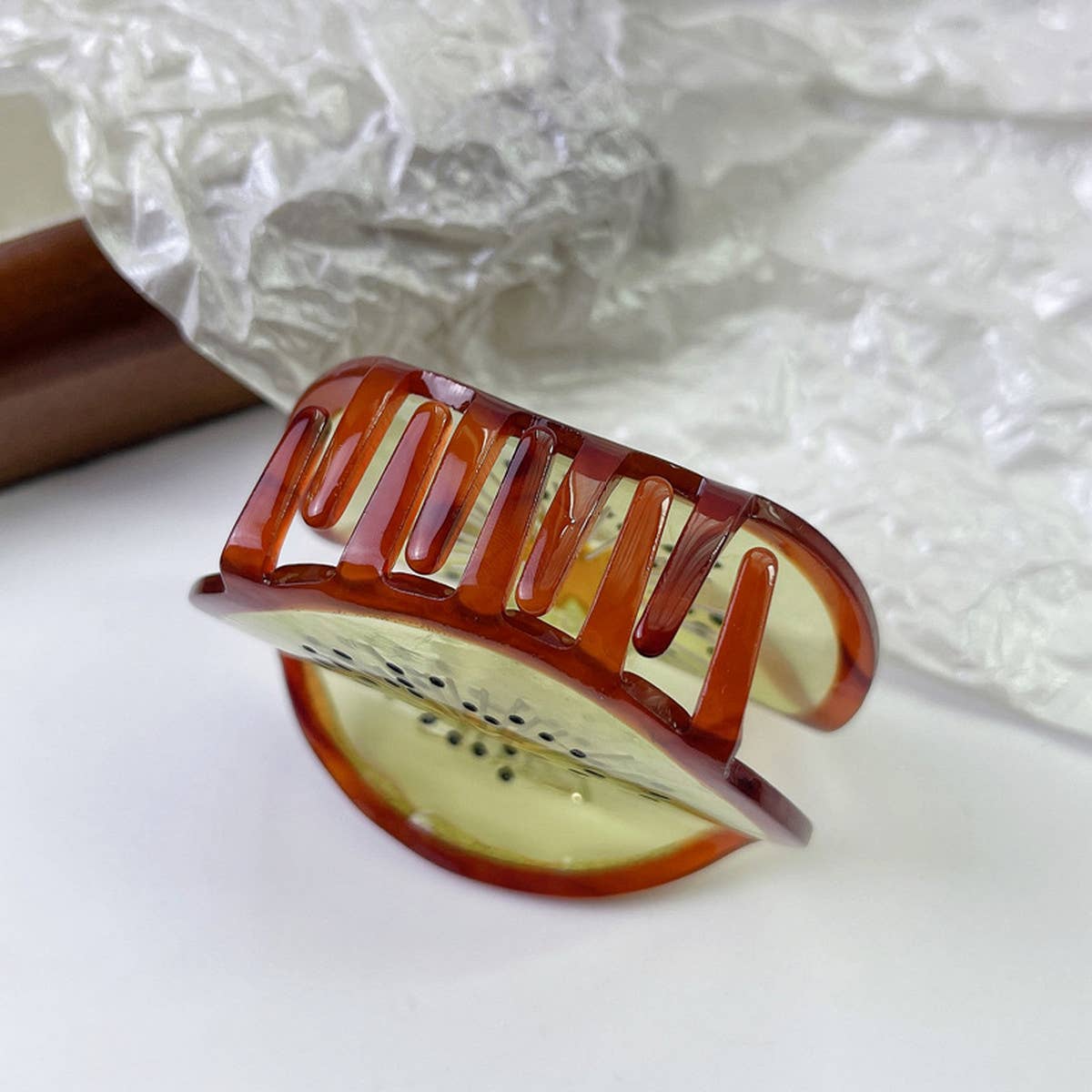 QUIRKY KIWI FRUIT ACETATE HAIR CLAW BACK BUN CLIP_CWAHA1340