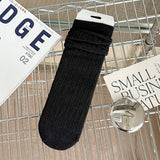 AUTUMN AND WINTER WARM BREATHABLE MID TUBE SOCKS_CWMS1071