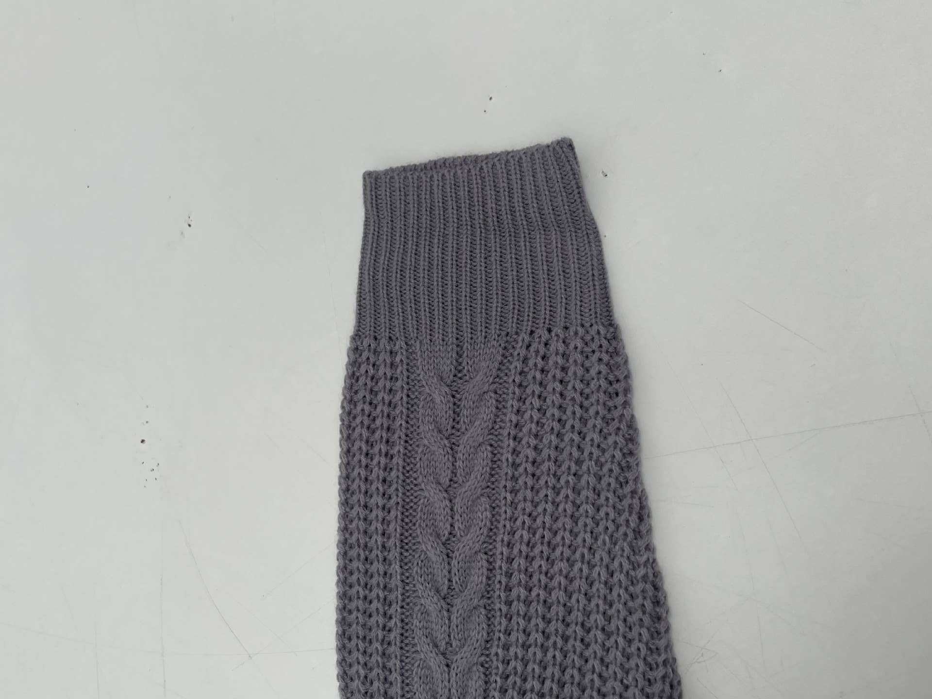 Solid-Color Patchwork Tweed Sleeve Sweater