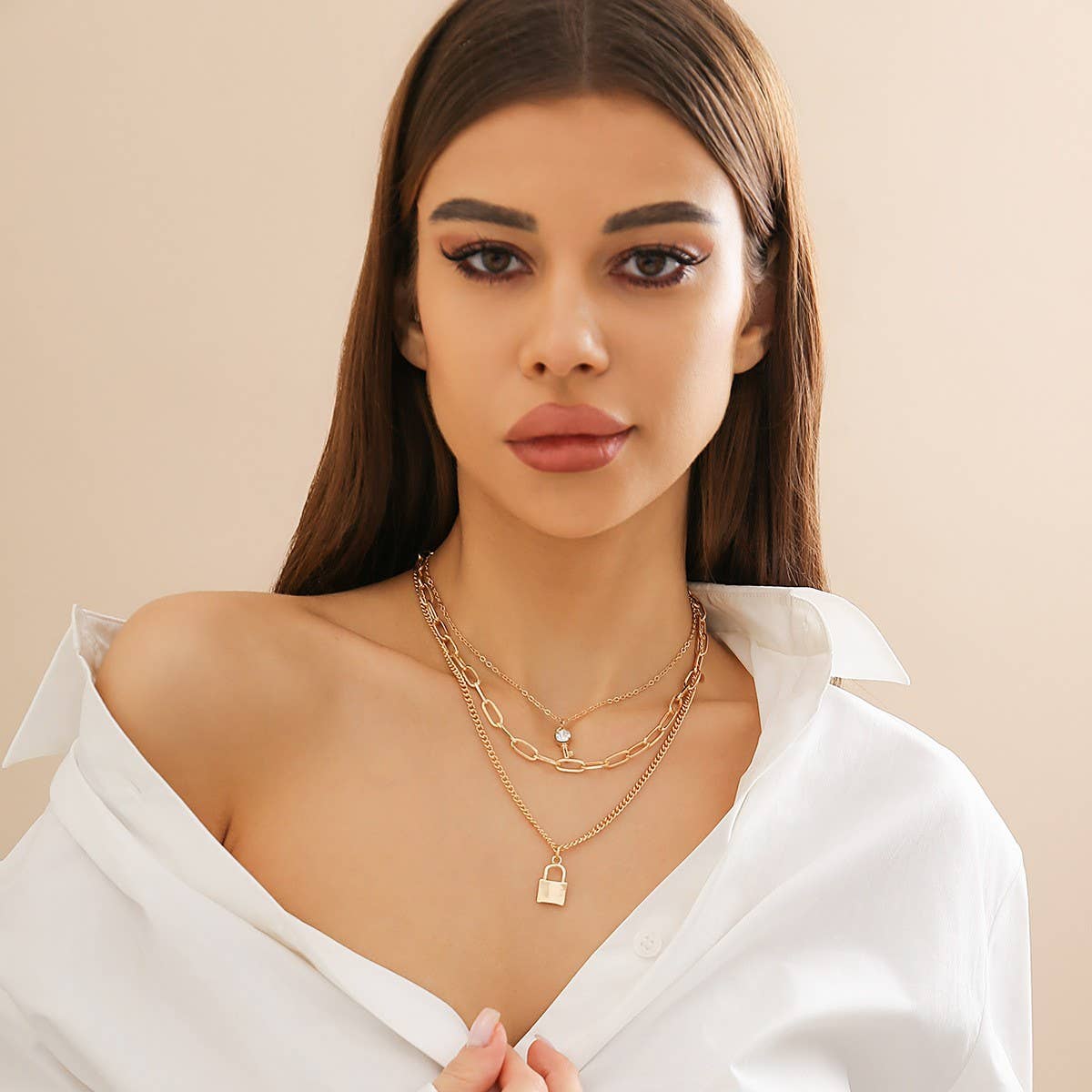 MINIMALIST LOCK KEY PENDANT NECKLACE_CWAJE1174