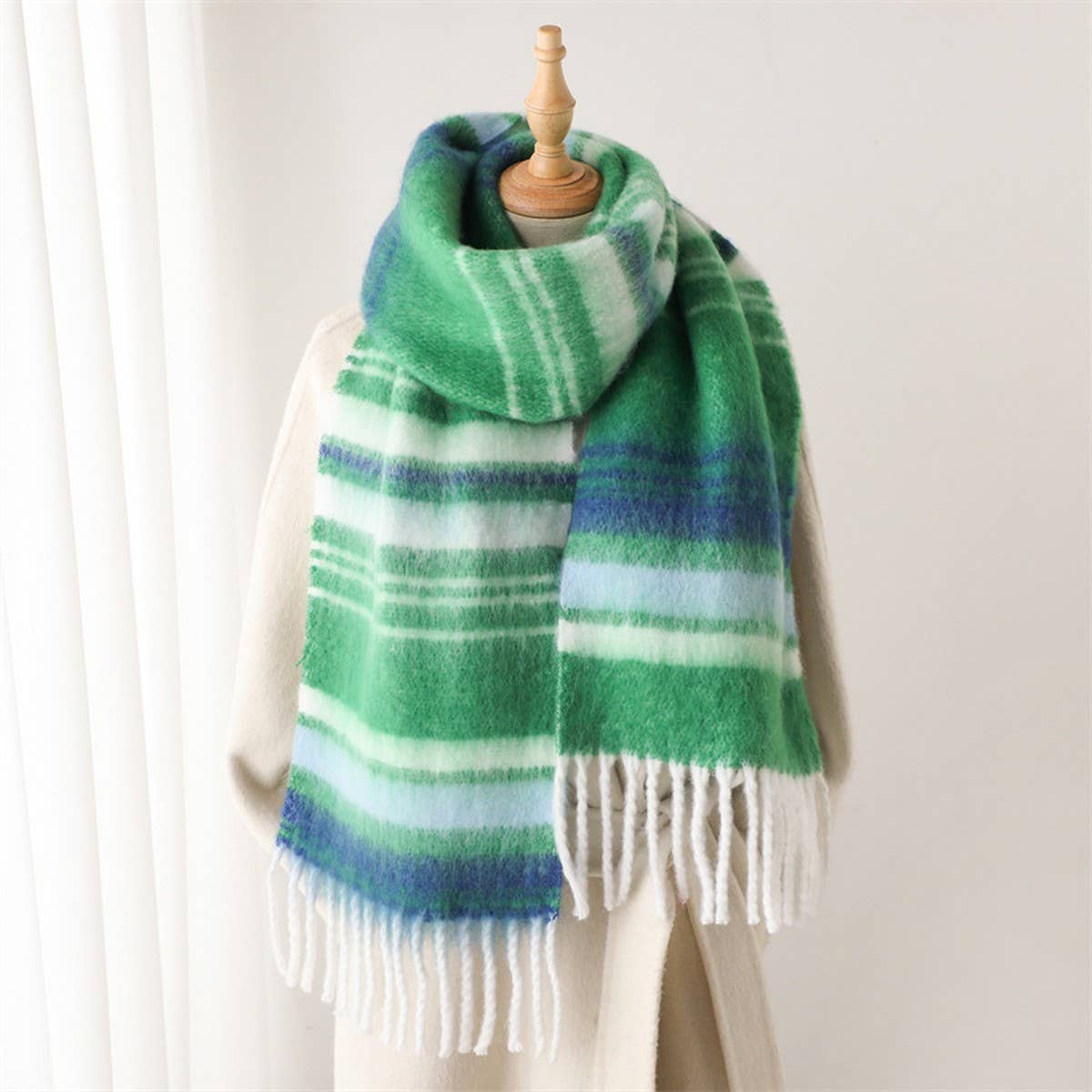 Color Stripe Fluffy Tassel Scarf For Winter_Cwasc2760