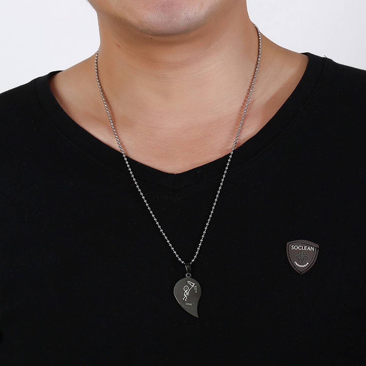 LOVE COUPLE TITANIUM STEEL NECKLACE_CWMM4608