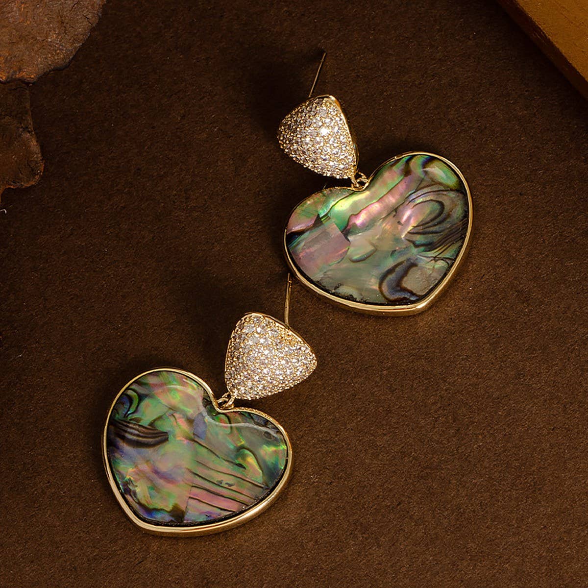 COPPER PLATED GOLD DIAMOND ABALONE EARRINGS_CWMM4334
