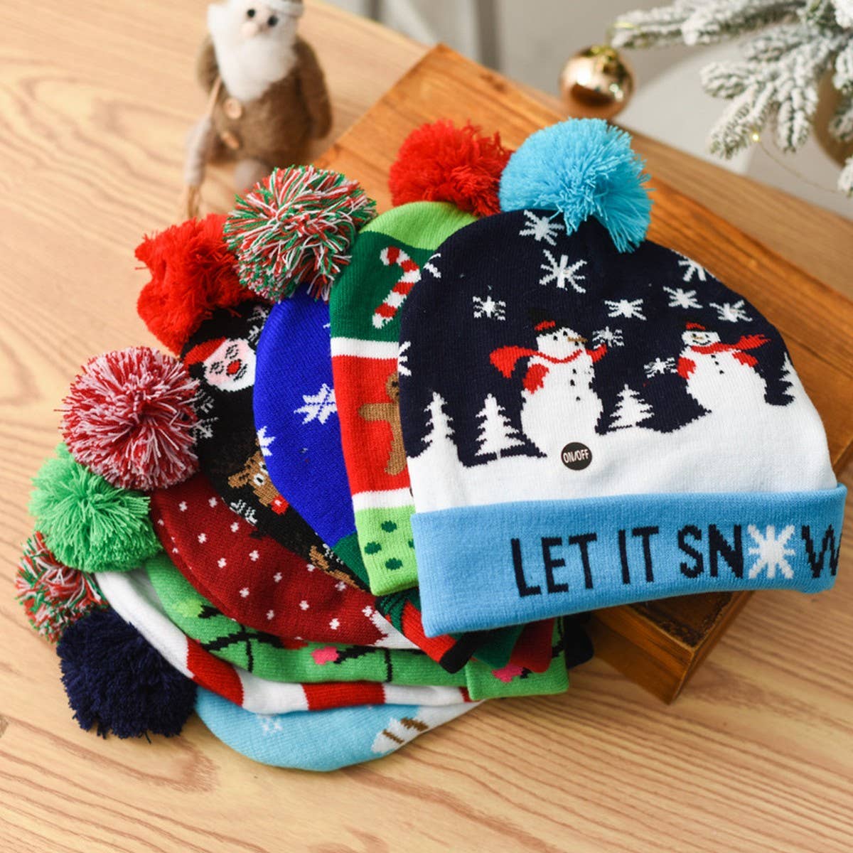 CHRISTMAS LED LIGHT GLOWING KNITTED CHRISTMAS HAT_CWAH2314