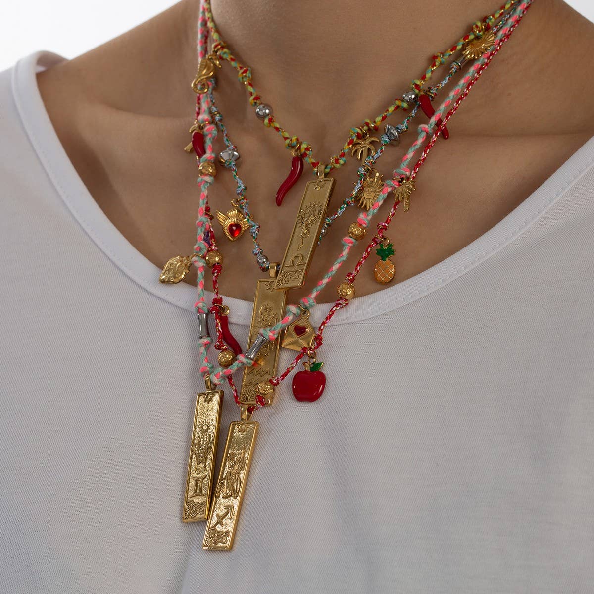 HANDMADE ZODIAC SQUARE STEEL COTTON NECKLACE_CWMM8867