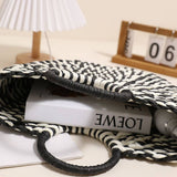 HALF ROUND SHOULDER BEACH TOTE STRAW BAG_CWAB1868