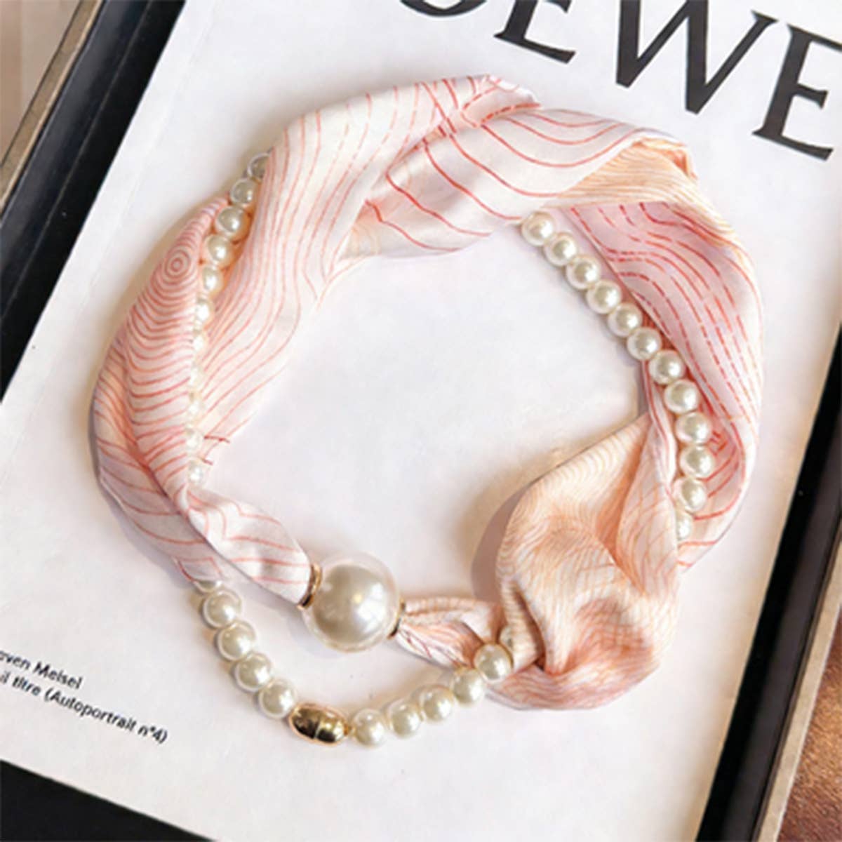 Pearl Magnetic Skinny Silk Neck Scarf_Cwasc03938