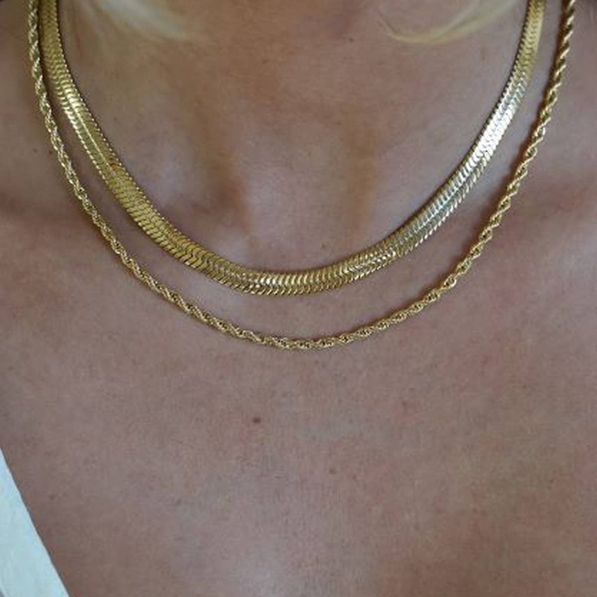 SNAKE CHAIN COMBINATION MULTI LAYERED NECKLACE_CWMM3621