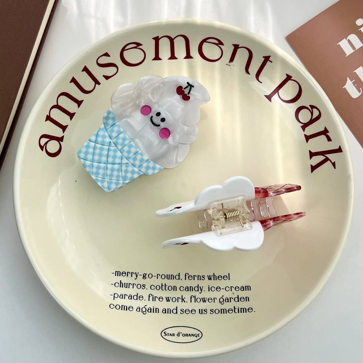 ICE CREAM CONE ACETATE HAIR CLAW CLIP_CWAHA5951