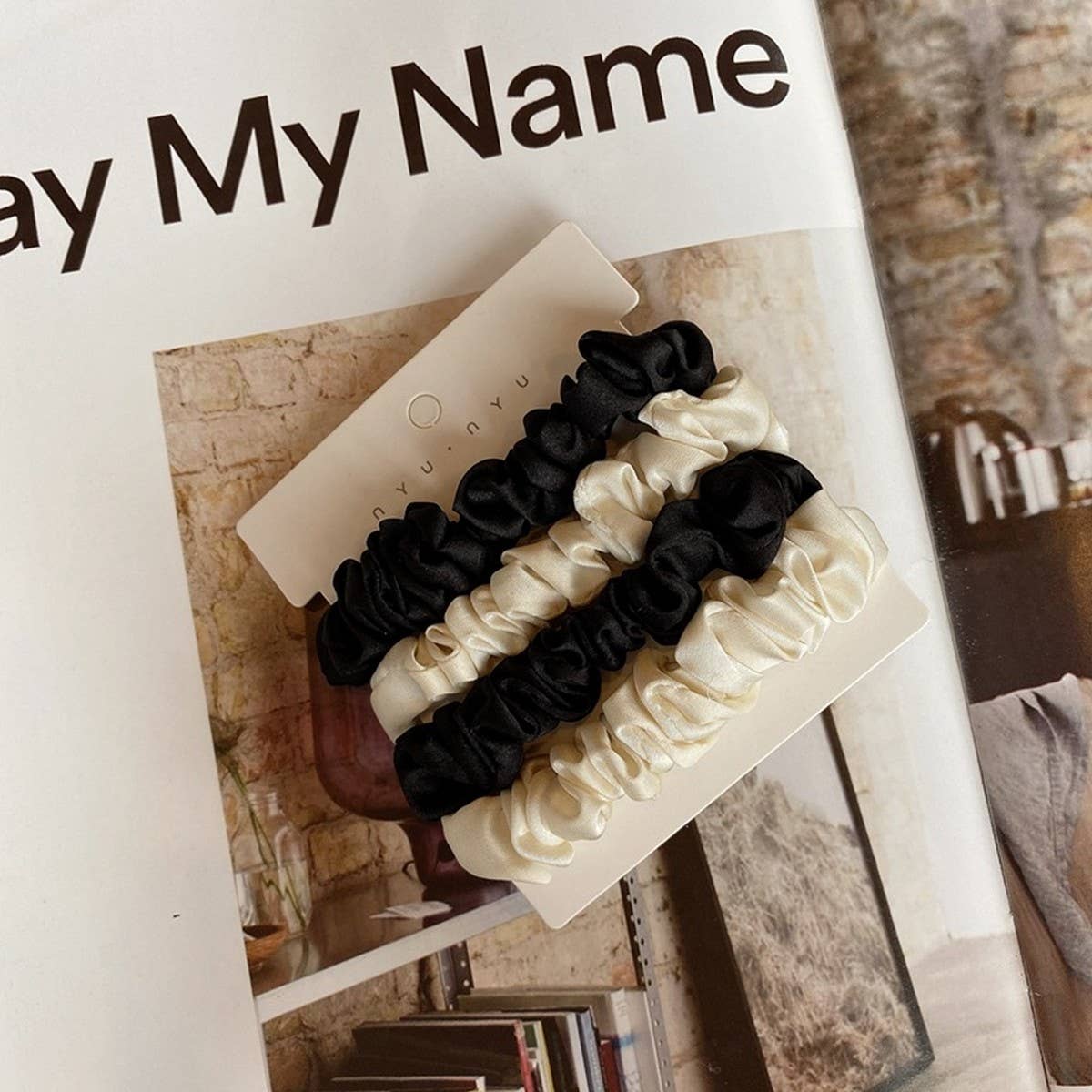 TEMPERAMENT CARD SET SMALL INTESTINE HAIR RING_CWAHA2728