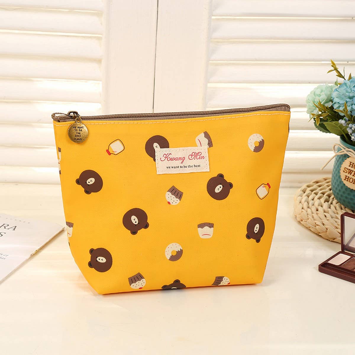 Cartoon Bear Waterproof Makeup Bag_Cwab1731