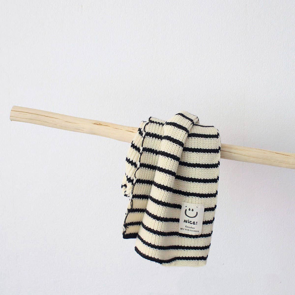 KIDS KNIT SCARF WITH SMILEY TAG WARM WINTER _CWASC2103