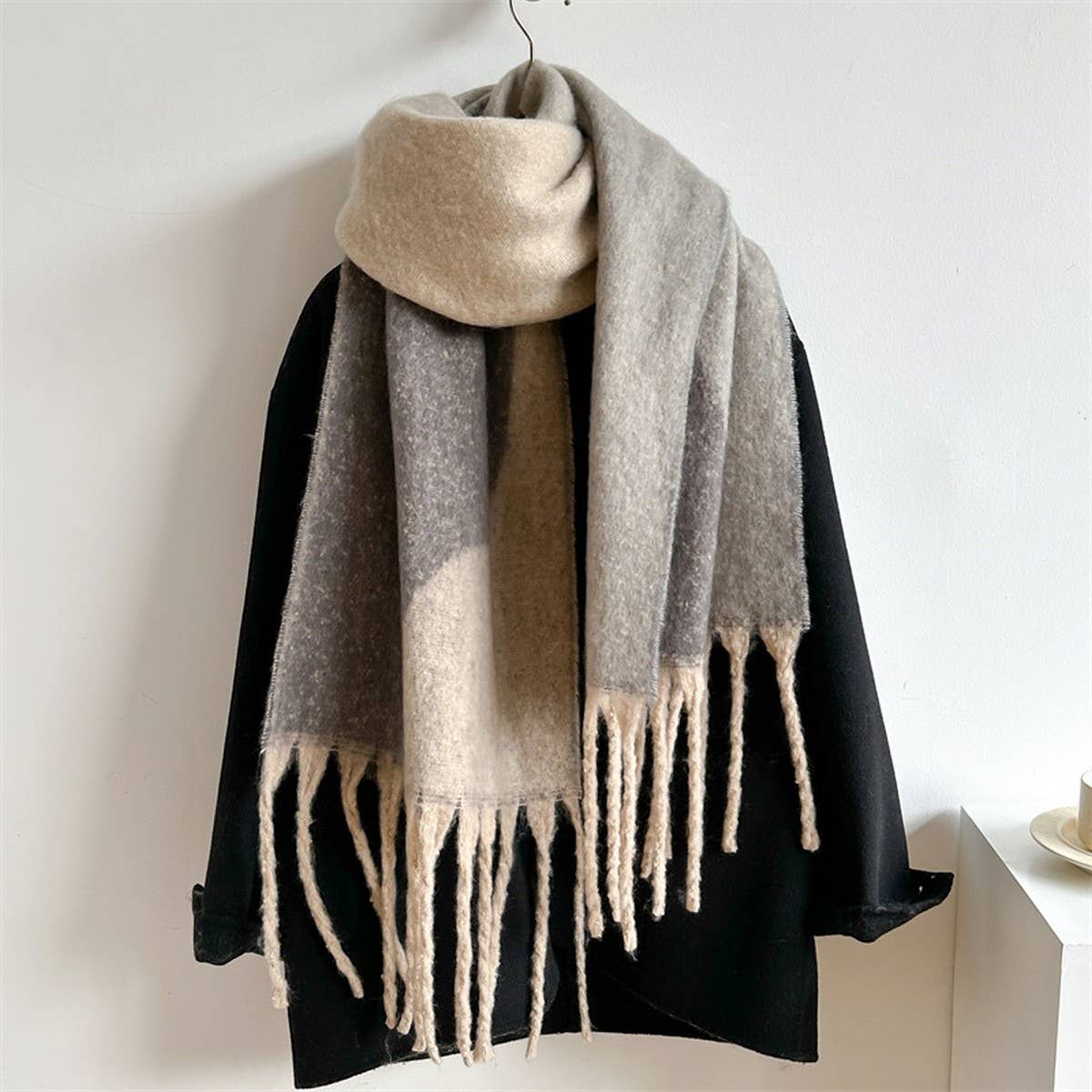 GEOMETRIC FRINGE WOOL SCARF THICK COLORBLOCK SHAWL_CWASC0978