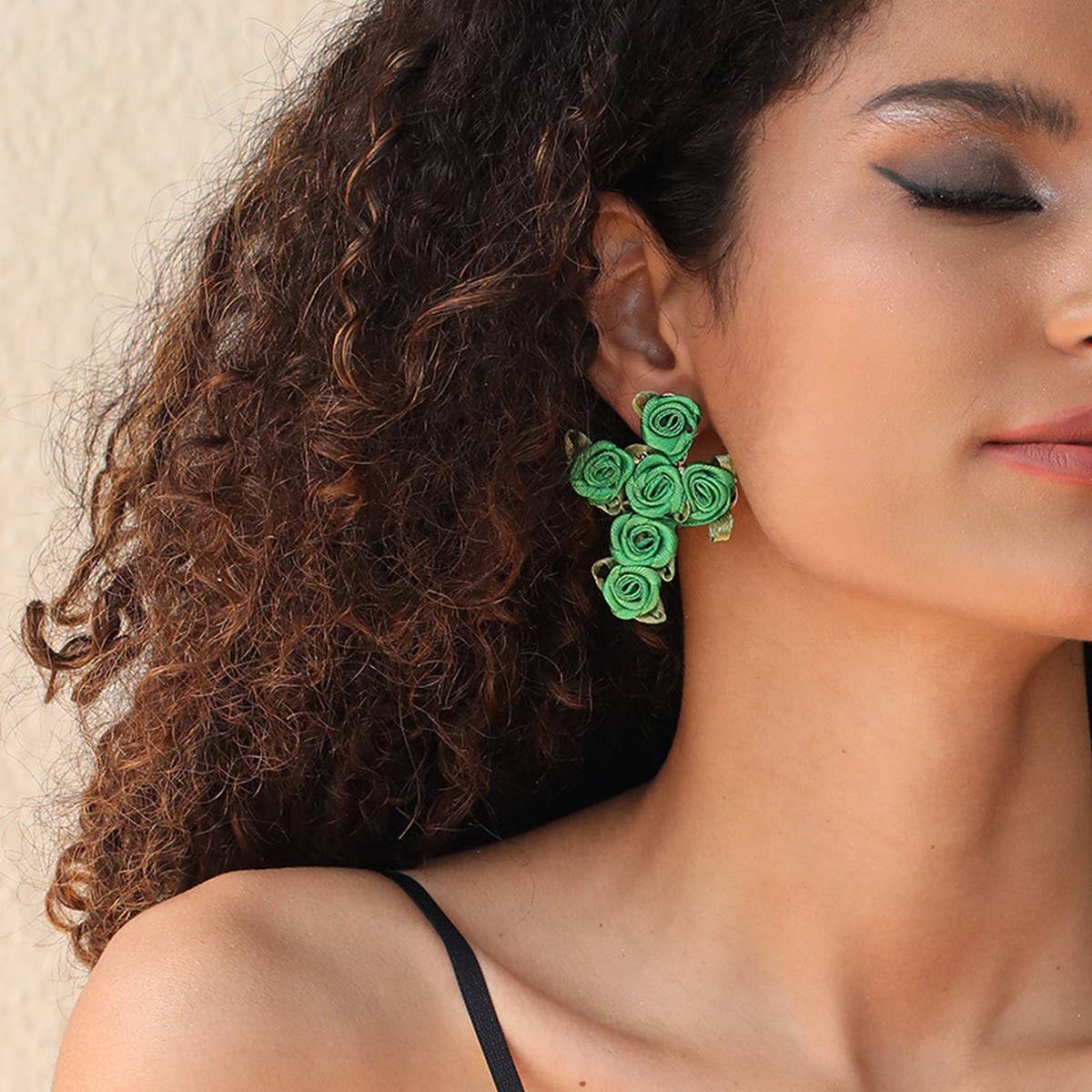 HANDMADE FABRIC FLOWER CROSS EARRINGS CHIC LOOK_CWMM6261