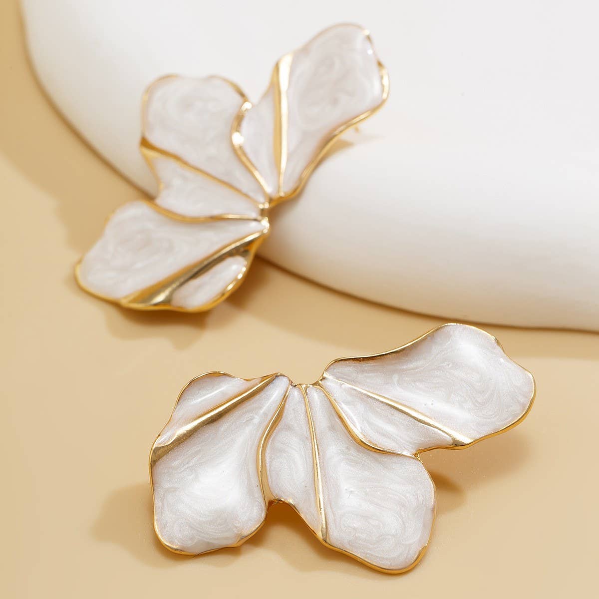 SWEET GRADIENT OIL DROP FLOWER ALLOY EARRINGS_CWMM3198